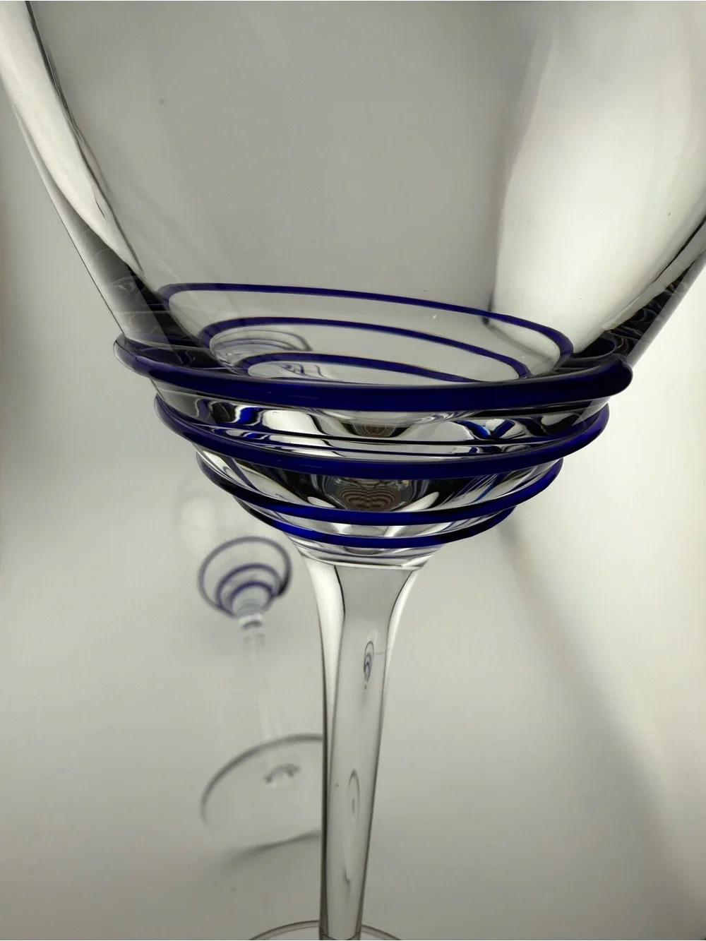 2 Pier 1 P1C44 blue swirl wine glasses. 10oz